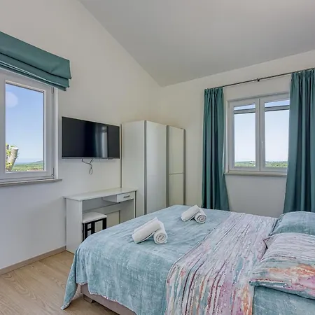 ヴィラ Bellavista ポレッチ